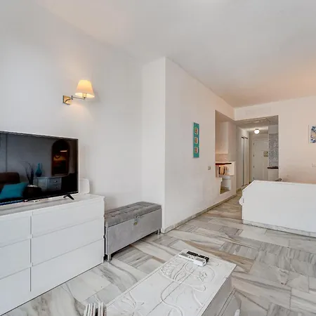 Graceful Brand New In Altamira Apartment *